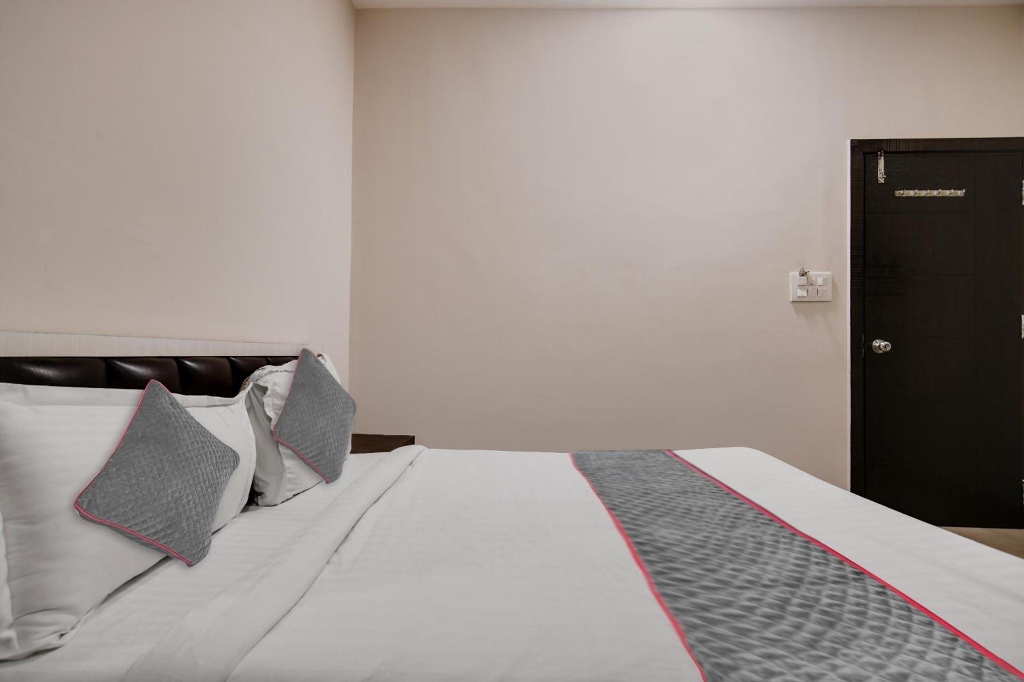 Townhouse Prime Stay Indore Exterior foto